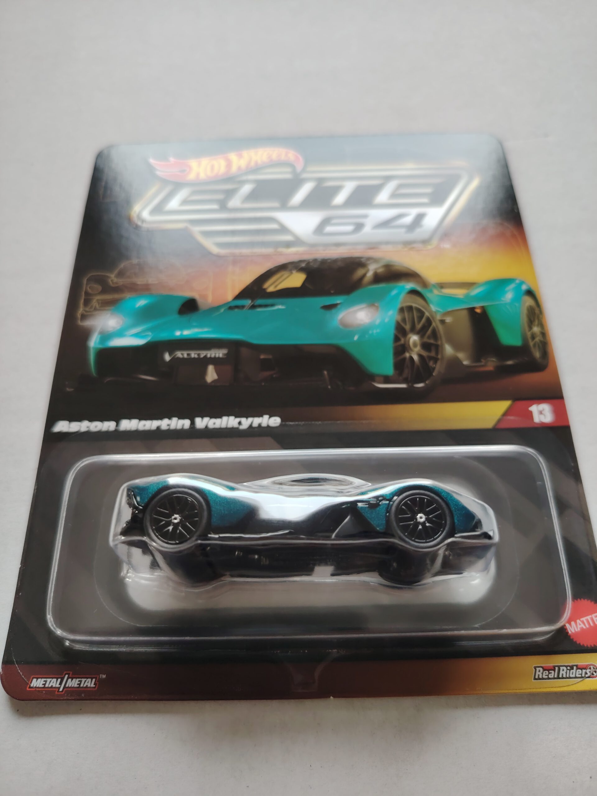 Hot Wheels Elite 64 Aston Martin Valkyrie – Bild 2